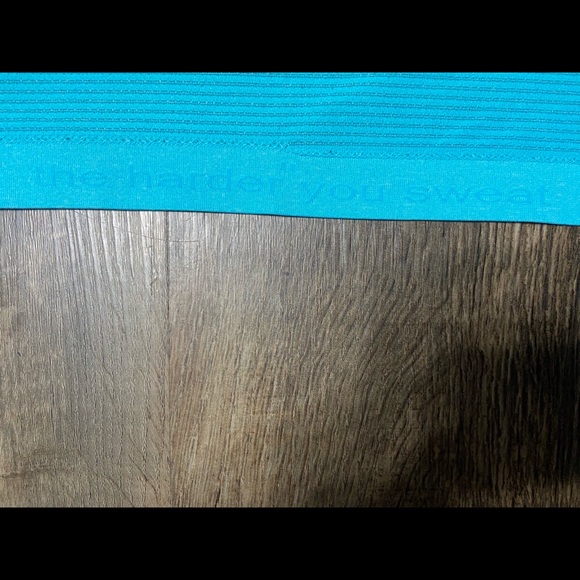 Lululemon Athletica TShirt - Picture 3 of 7